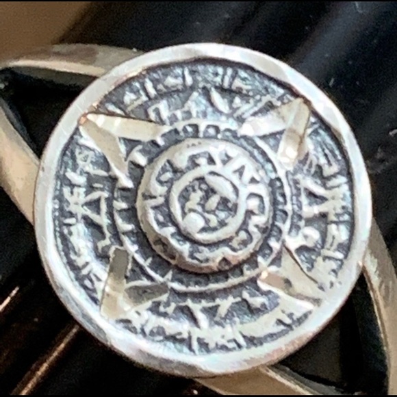 Vintage .925 Silver Mayan Face Calendar Ring 7.25 - Picture 2 of 6